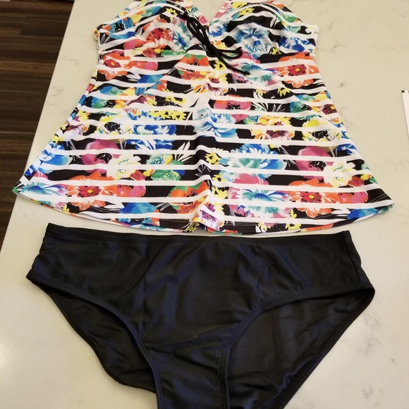 2 brand new tankinis - Picture 3 of 4